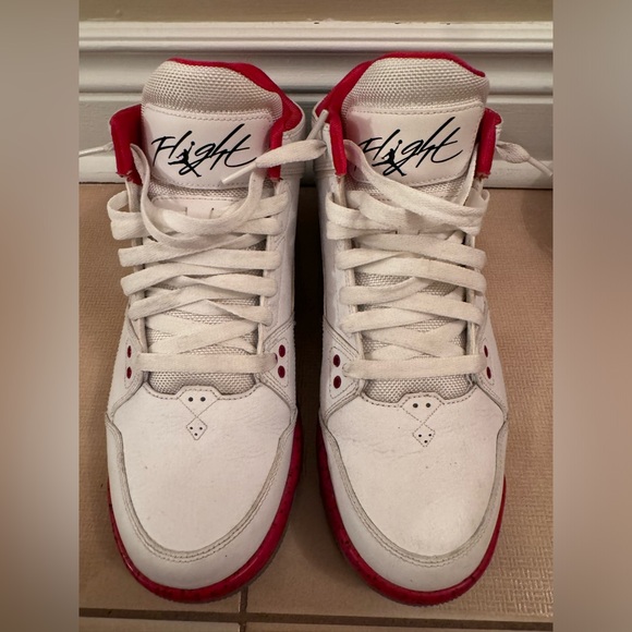 Jordan Flight - Picture 2 of 4